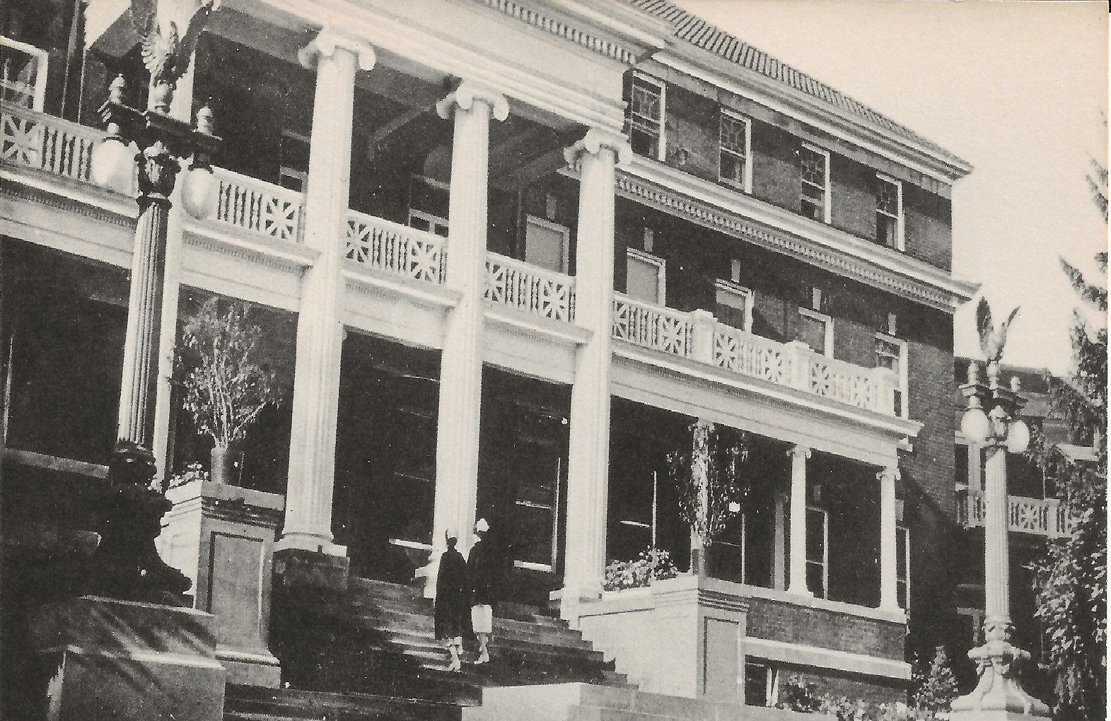 1940 Entrance